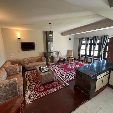 Kumaon Roop Resort Near Kainchi Dham ナイニタール エクステリア 写真
