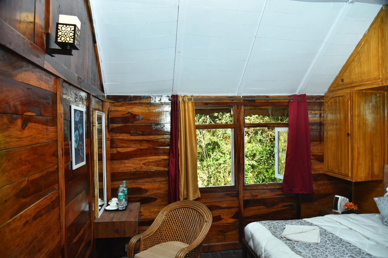Kumaon Roop Resort Near Kainchi Dham ナイニタール エクステリア 写真