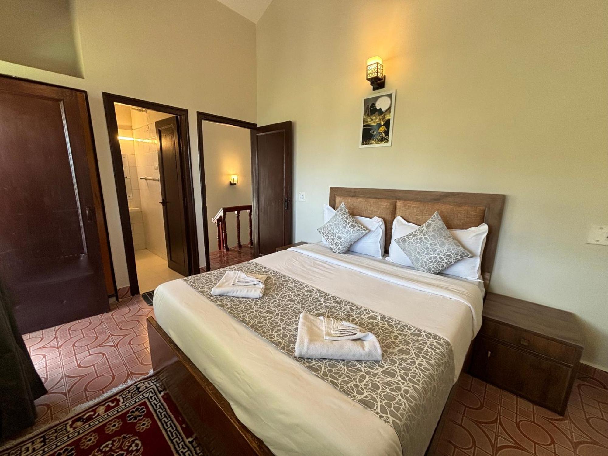 Kumaon Roop Resort Near Kainchi Dham ナイニタール エクステリア 写真